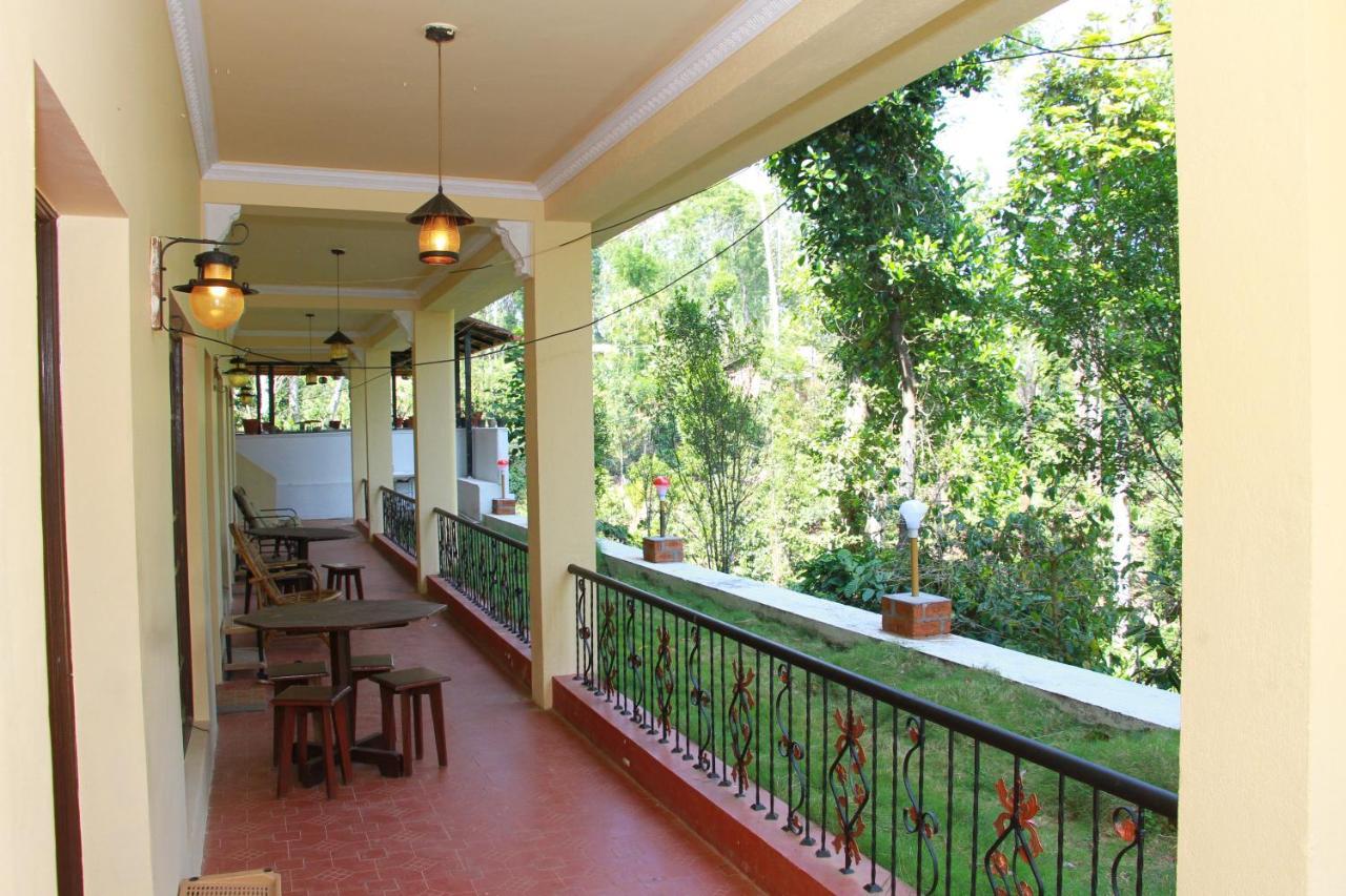 Kingmaker'S Plantation With River Stream Madikeri Exterior foto