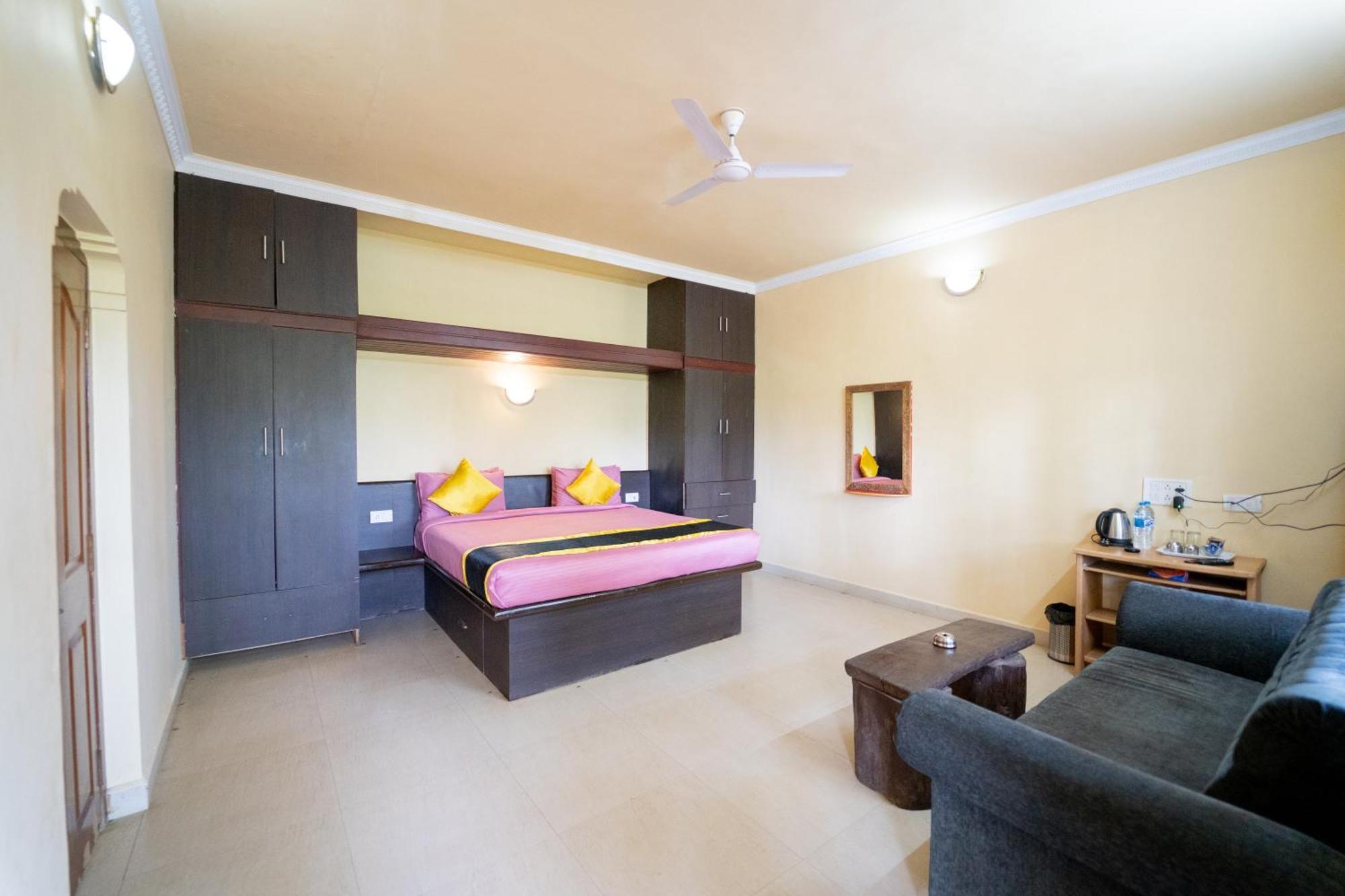 Kingmaker'S Plantation With River Stream Madikeri Exterior foto