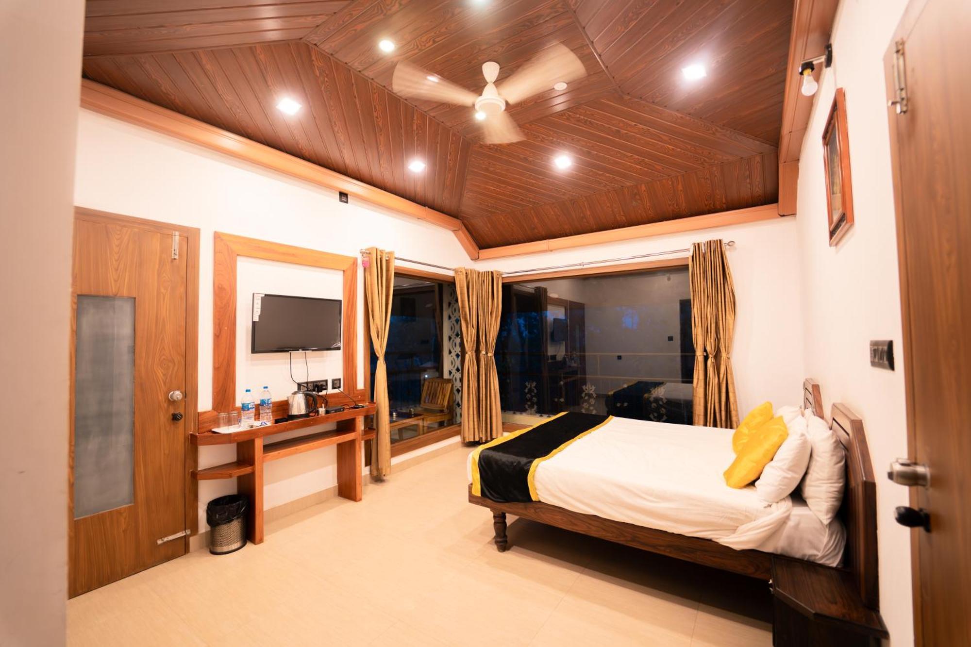 Kingmaker'S Plantation With River Stream Madikeri Exterior foto