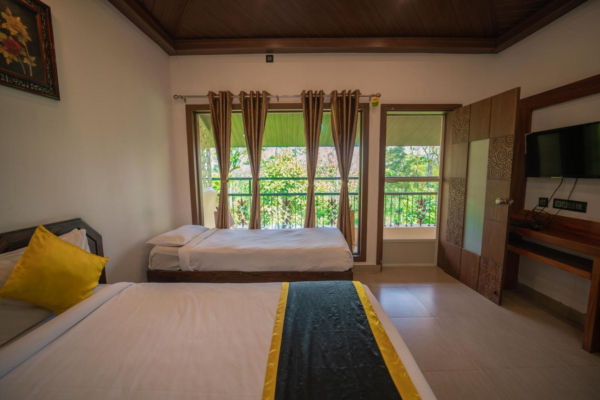 Kingmaker'S Plantation With River Stream Madikeri Exterior foto